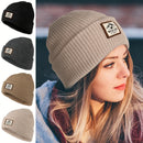 WRELS Outdoor Fleece Sports Hat, um modelo unissex para atividades ao ar livre no inverno.