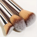 Kit com 10 Pincéis de Maquiagem Champagne Gold – Cerdas Veganas para Rosto e Olhos